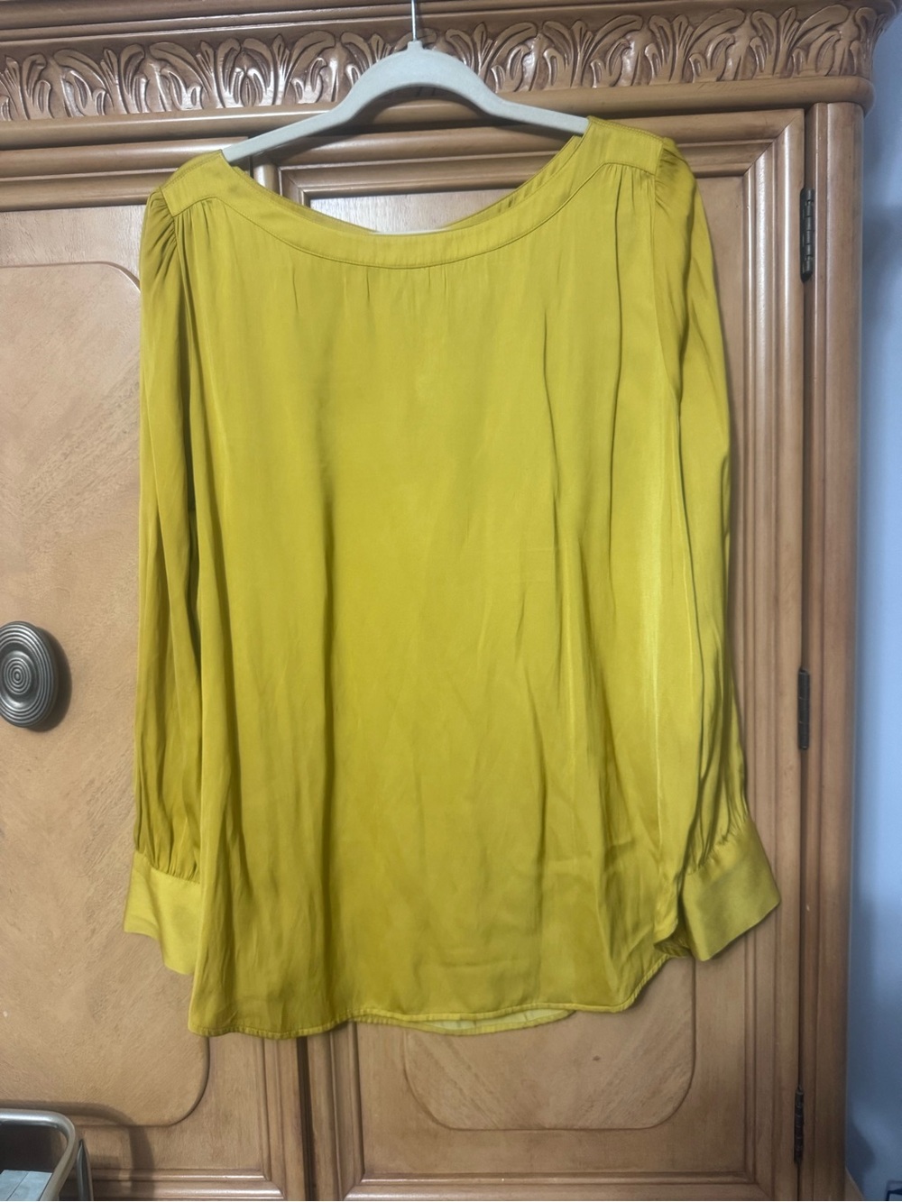 LOFT Yellow-Green Long Sleeve Blouse